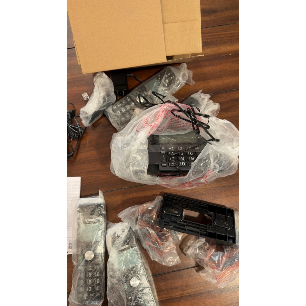 VTech IS8128-31 3-Handset Connect to Cell Answering System Bluetooth Home Phone